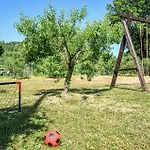 בית נופש Gorgeous In Loc Avenale, Cingoli