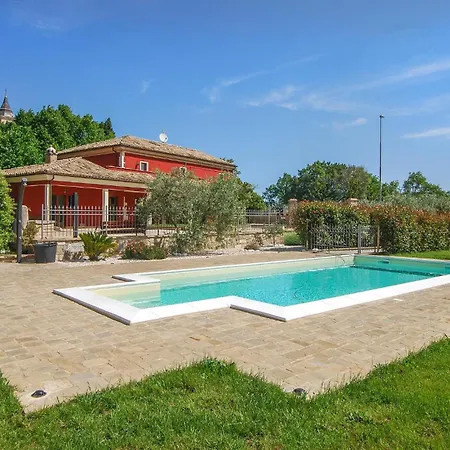 Awesome In Loc, Avenale, Cingoli With Wifi