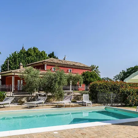 Awesome In Loc, Avenale, Cingoli With Wifi Avenale