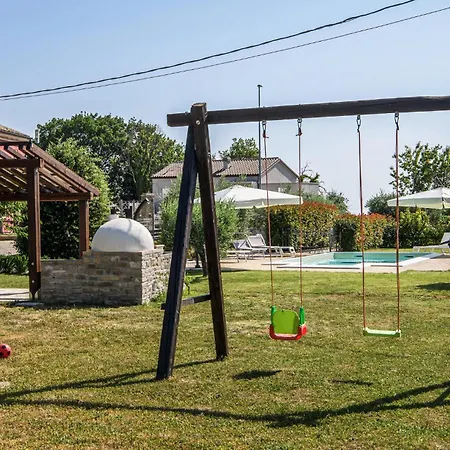 Awesome In Loc, Avenale, Cingoli With Wifi