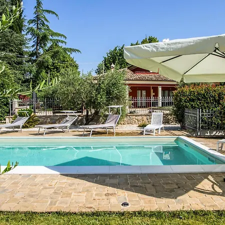 Gorgeous In Loc Avenale, Cingoli Ferienhaus Avenale